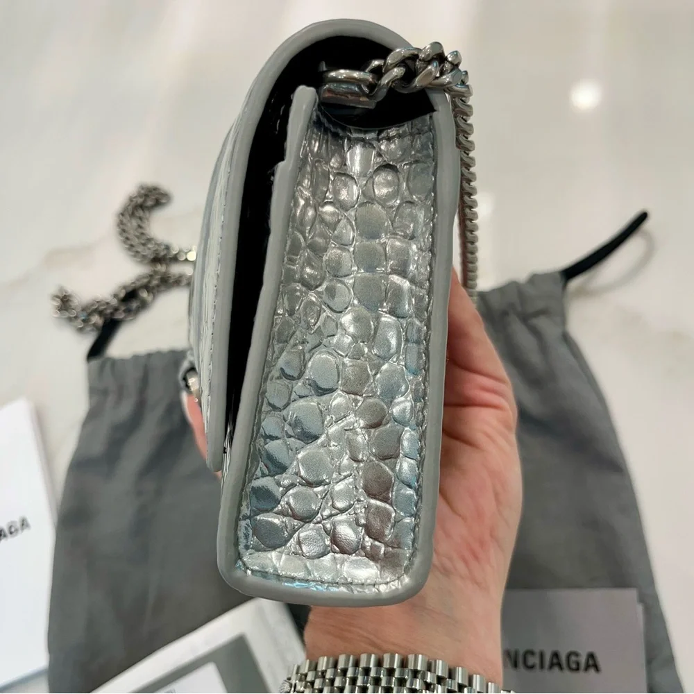 Balenciaga Hourglass Wallet on Chain - New With Tags RRP $1,750 - Picture 8 of 12